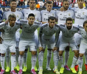 开云世界杯2026-詹姆斯末节独砍19分率队逆转，凯尔特人一波流终结勇士连胜