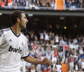 开云体育直播-高地风暴席卷巴黎，苏格兰击溃法国，凯塞多刷新纪录之夜