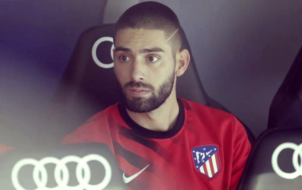 那不勒斯完胜利物浦，卡拉斯科扛起全队