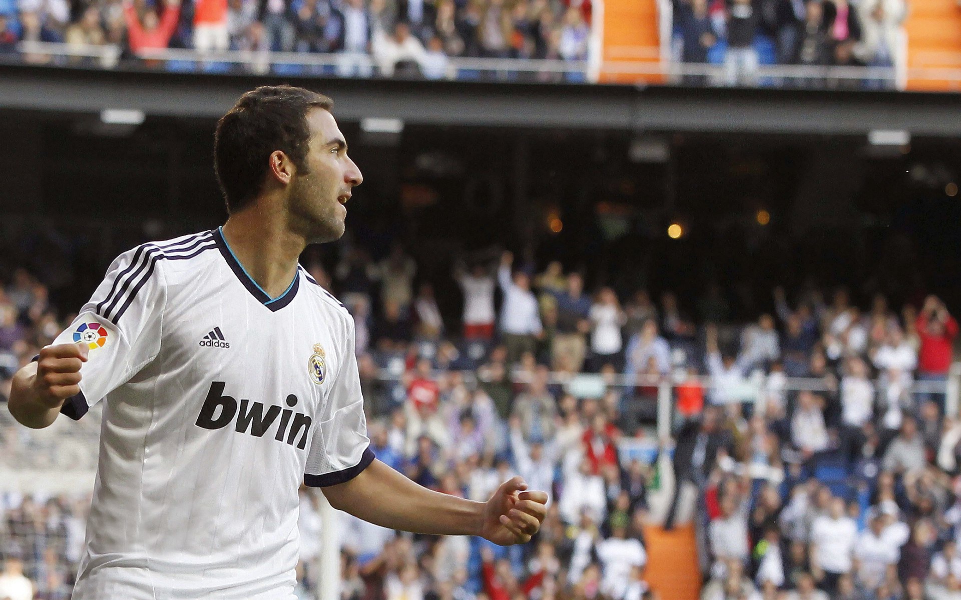 贝恩的沉默咆哮,NBA季后赛之夜的压制级演出