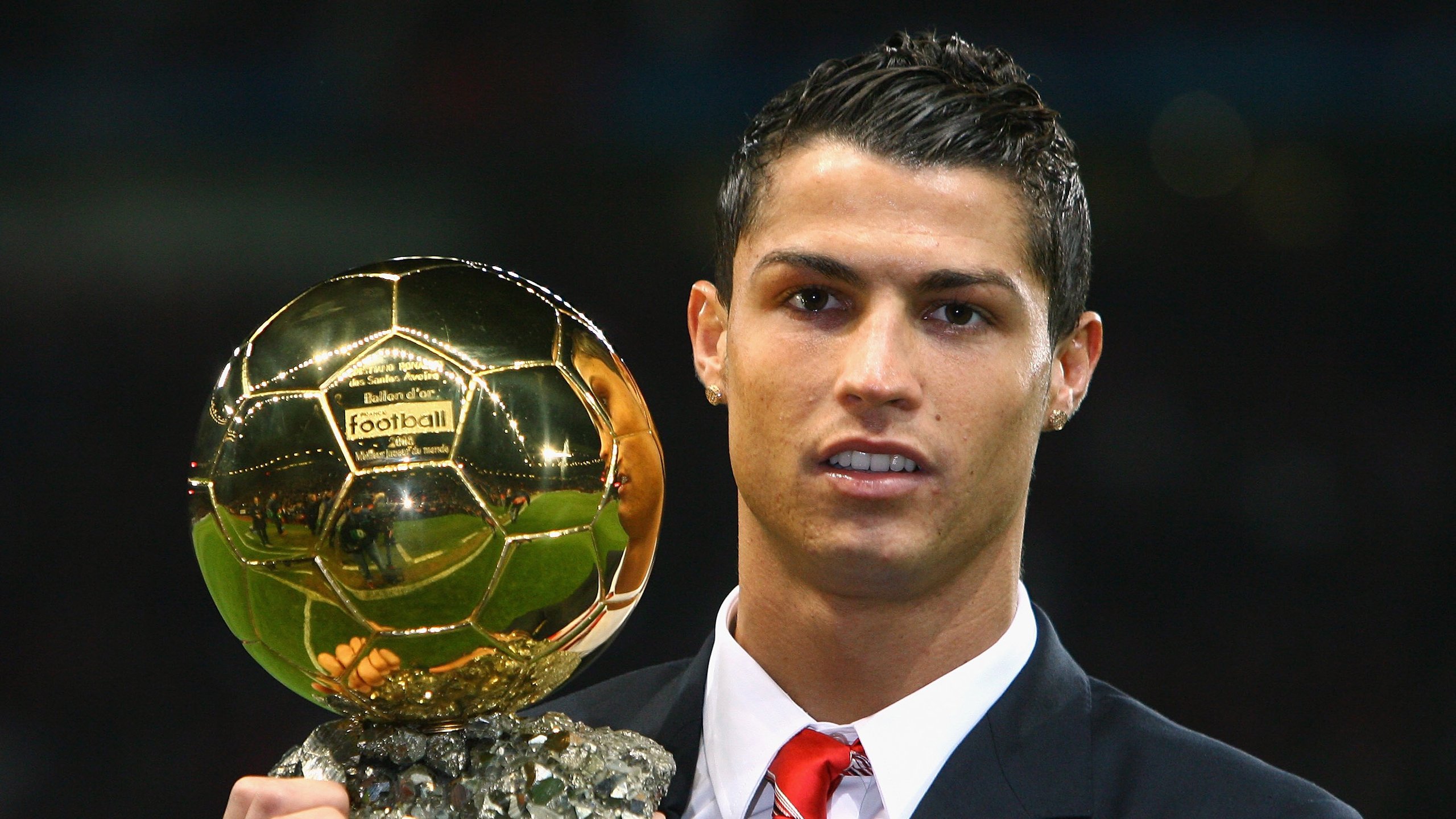 年终总决赛碾压温网？西西帕斯刷新纪录背后的网球格局之变