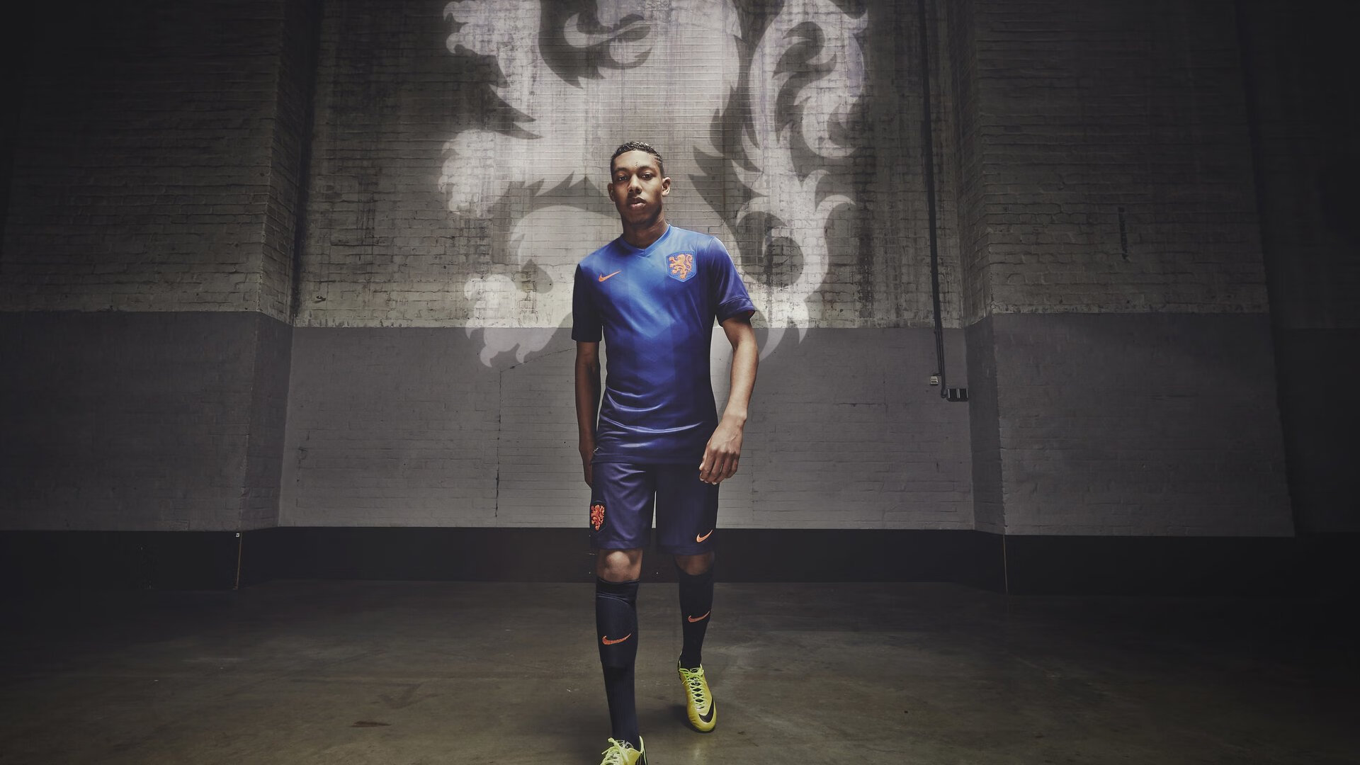 安赛龙点燃赛场，日本队碾压印尼队背后的羽球新格局